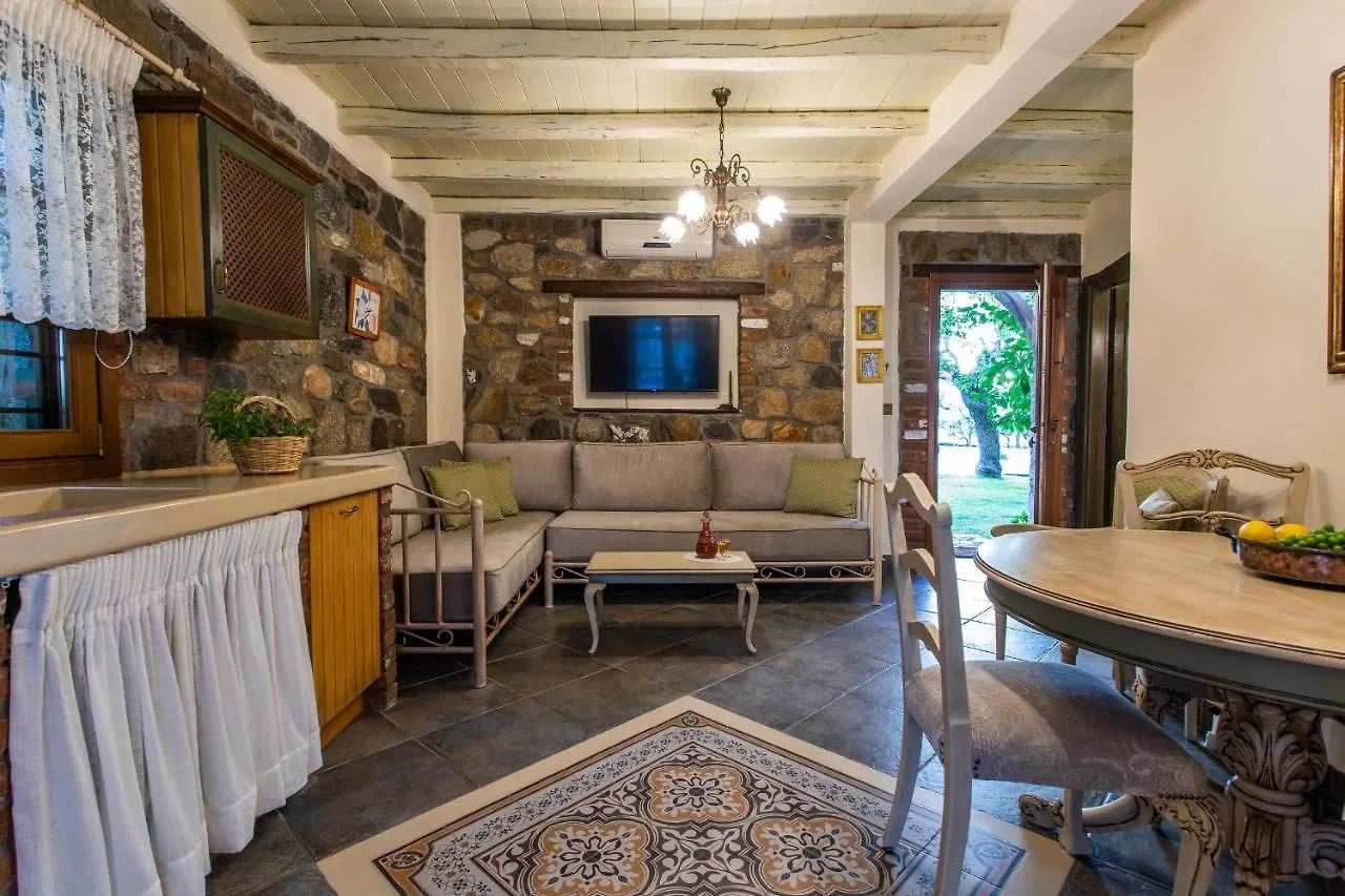 Ta Petrina Apartment Vourvourou Greece